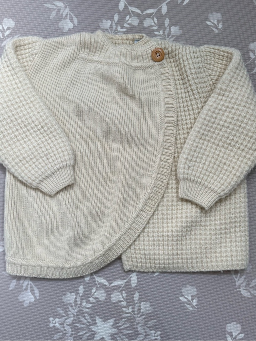 Pure New Wool Woolmark Large Vintage Buttermilk Sweater Wooden Button Closure